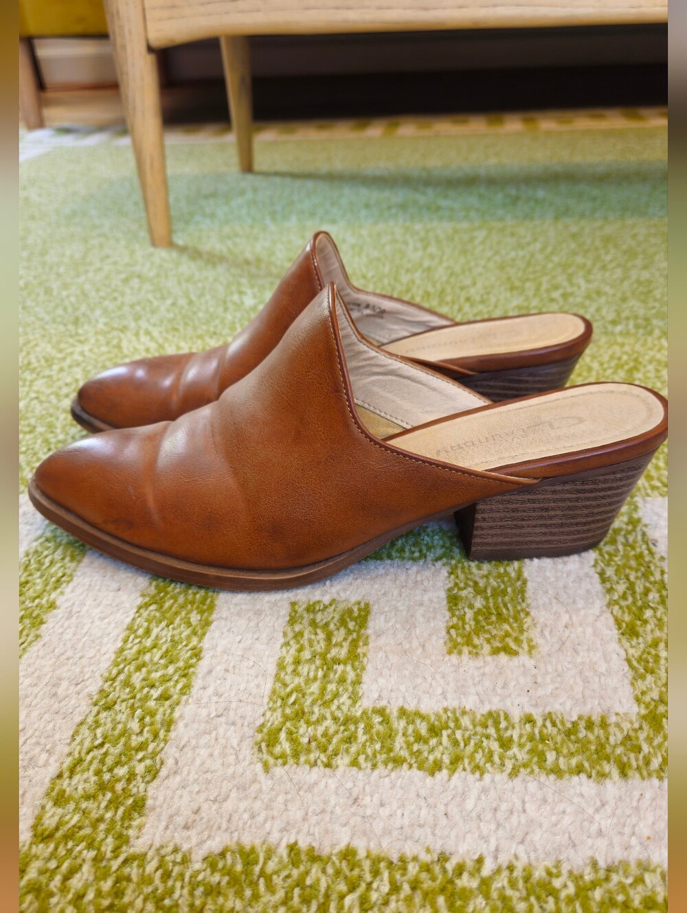 CL By Laundry Women's Brown Leather Slip-On Mules